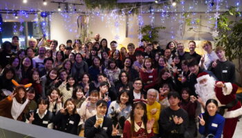 国際交流クリスマスパーティーを開催しました!