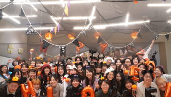 🎃国際交流パーティーを開催しました👻